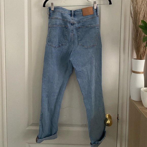 H&M Vintage Slim Jeans - Picture 2 of 3